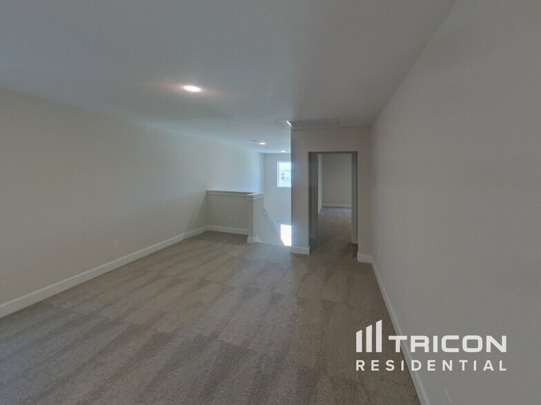 Building Photo - 1212 Bullock Dr