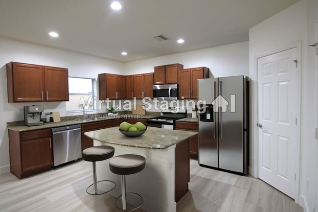 Kitchen - 4635 Chatterton Way