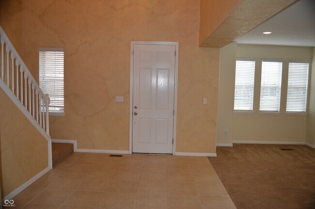 Building Photo - 2582 Wineland Creek Dr