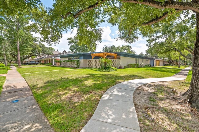 Building Photo - 5143 Cheena Dr