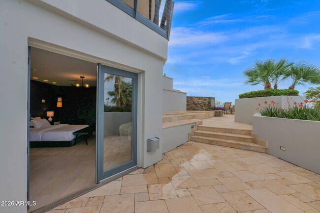 Building Photo - 5632 Camelback Canyon Dr