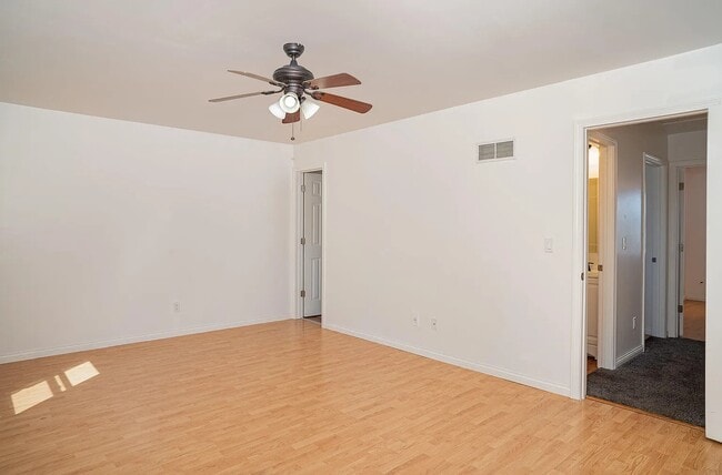 Building Photo - 1400 W 97th Ave