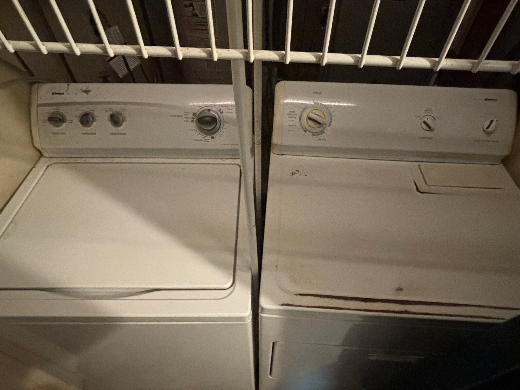 Building Photo - 2417 E Green St