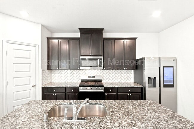 Building Photo - 1202 Vilamoura Ct