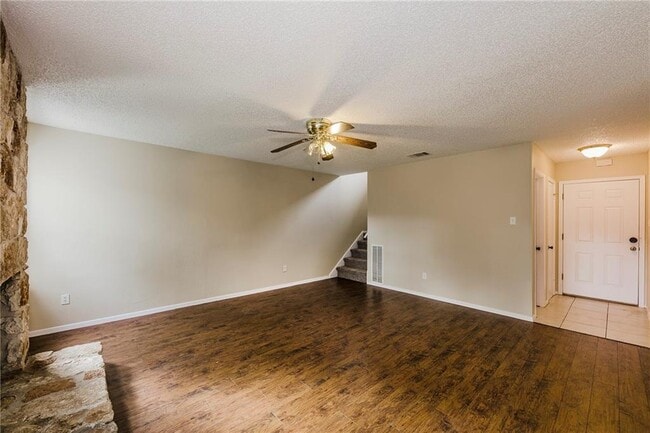 Building Photo - 4106 Kilgore Ln