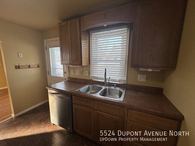 Building Photo - 5524 Dupont Ave N