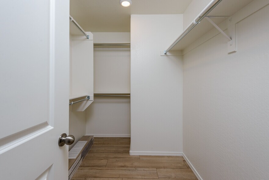 Master closet - 16238 W La Ventilla Way