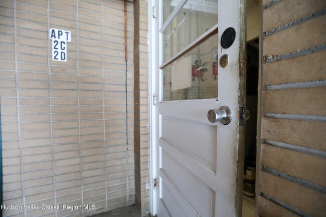 Building Photo - 184-186-186 Broadway