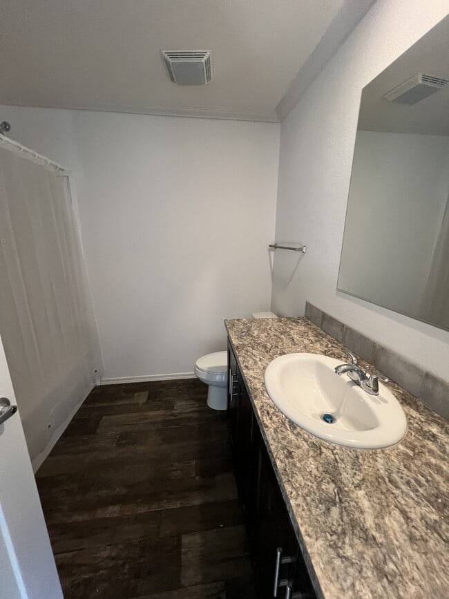 Building Photo - 518 Colorado Ave