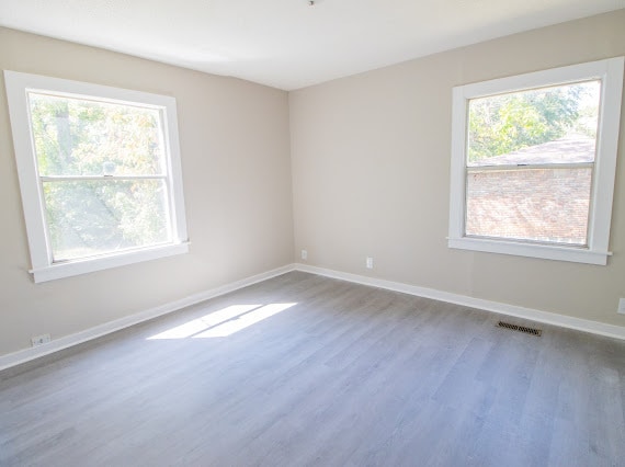 Building Photo - 312 25th St SW