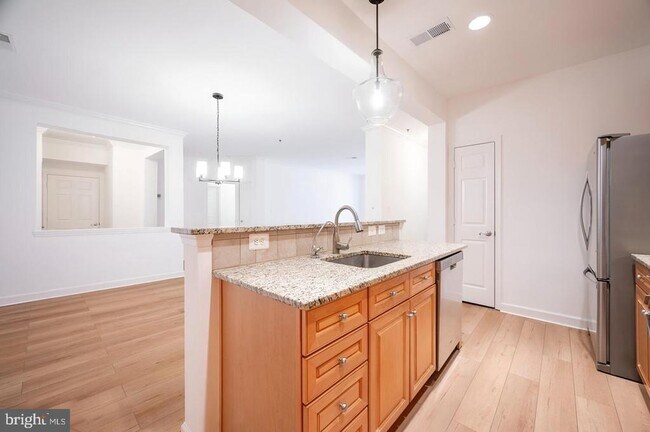 Building Photo - 10328 Sager Ave