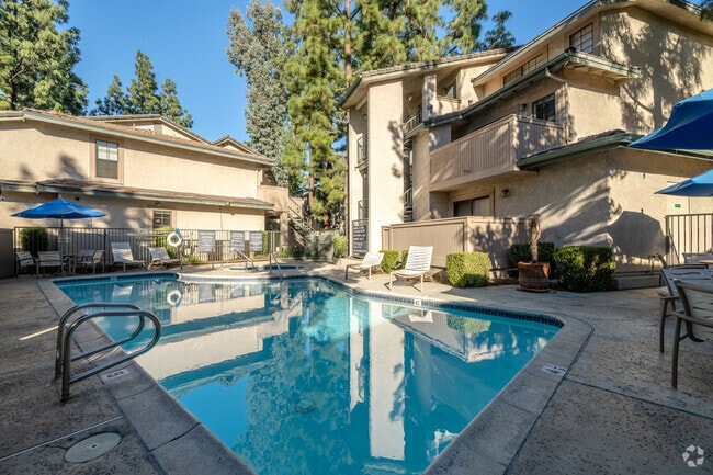 Building Photo - Marbella Villa Apartments