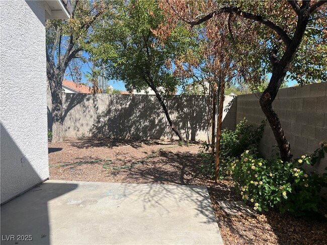 Building Photo - 1356 Lamplight Village Ln