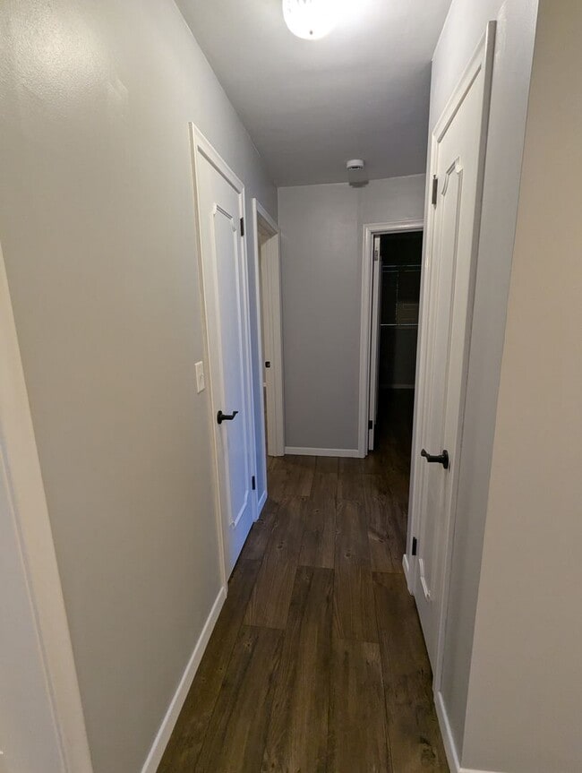 Building Photo - Charming & Spacious Home in the Heart of Richfield