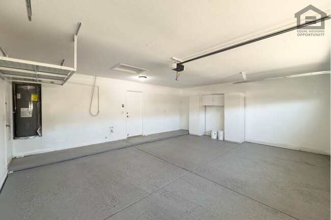 Building Photo - 3Bed/2Bath House at AZ-101 Loop/75th Ave! Ready for Immediate Move-In! -- HOME OFFICE!