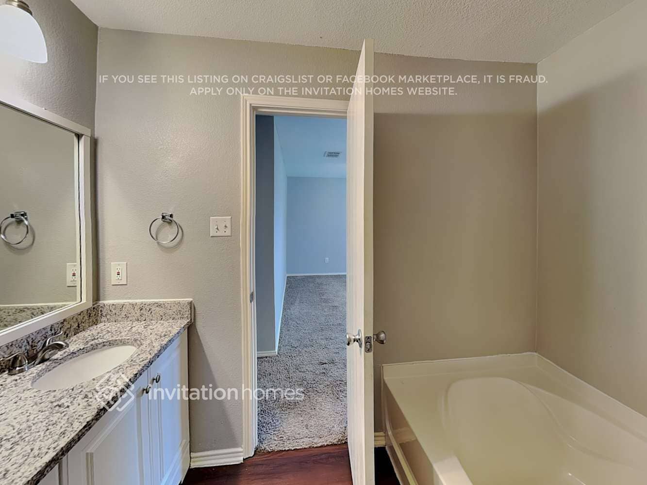 Building Photo - 825 Poncho Ln