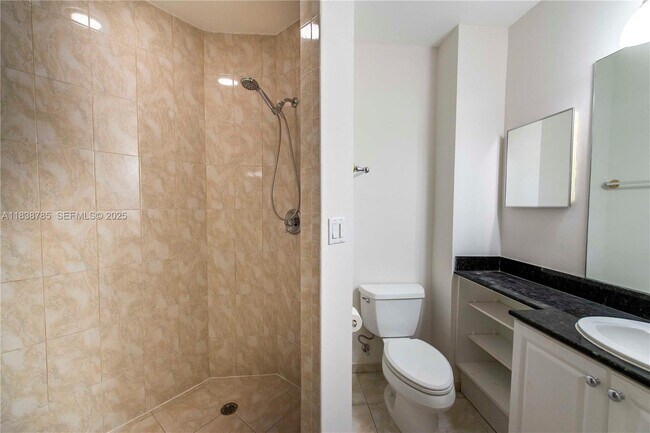 Building Photo - 626 Coral Wy