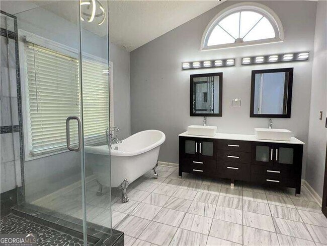 Building Photo - 1251 Green Oak Cir NW