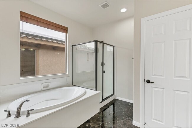 Building Photo - 1011 Via Nandina Pl