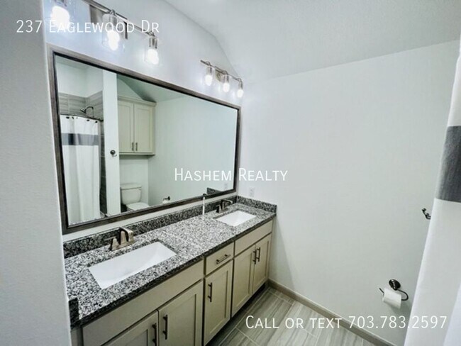 Building Photo - 237 Eaglewood Dr