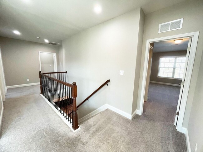 Building Photo - Gorgeous Newer Construction Home!