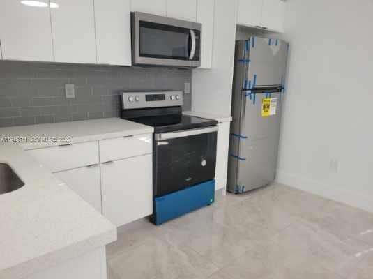 Building Photo - 1735 Calais Dr