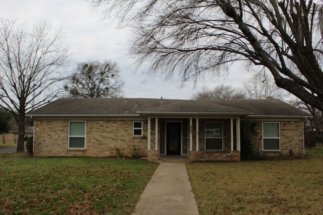 Primary Photo - 3 BEDROOM, 2 BATH, NORTH BELTON