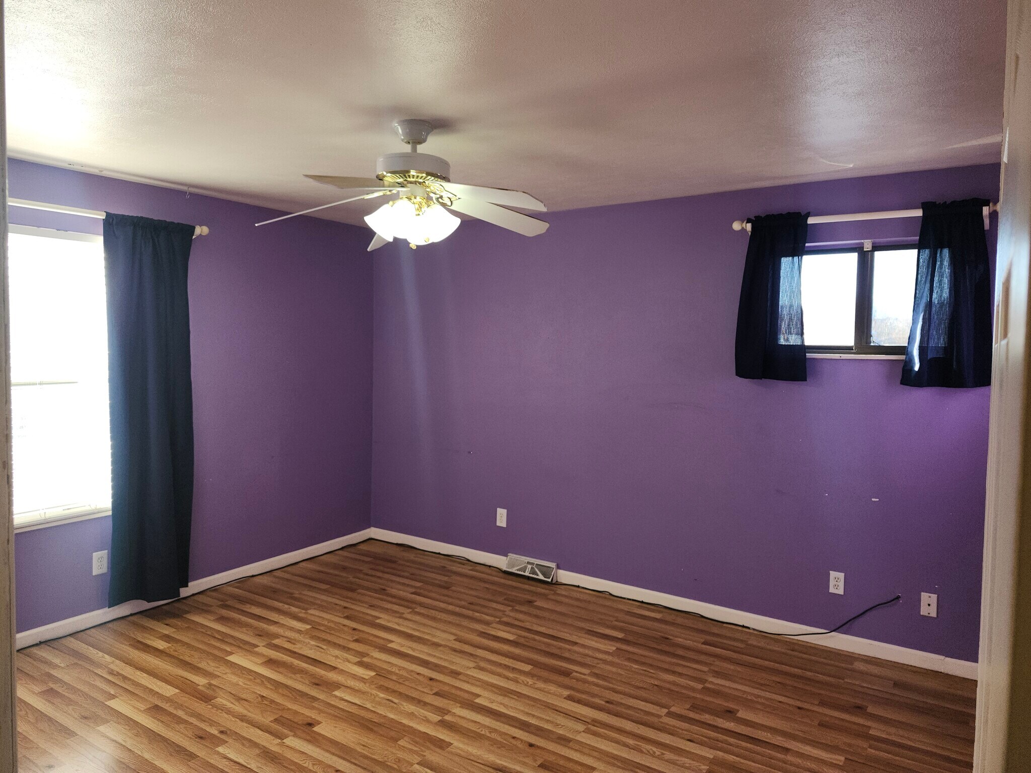 Master bedroom - 11461 W 107th Pl