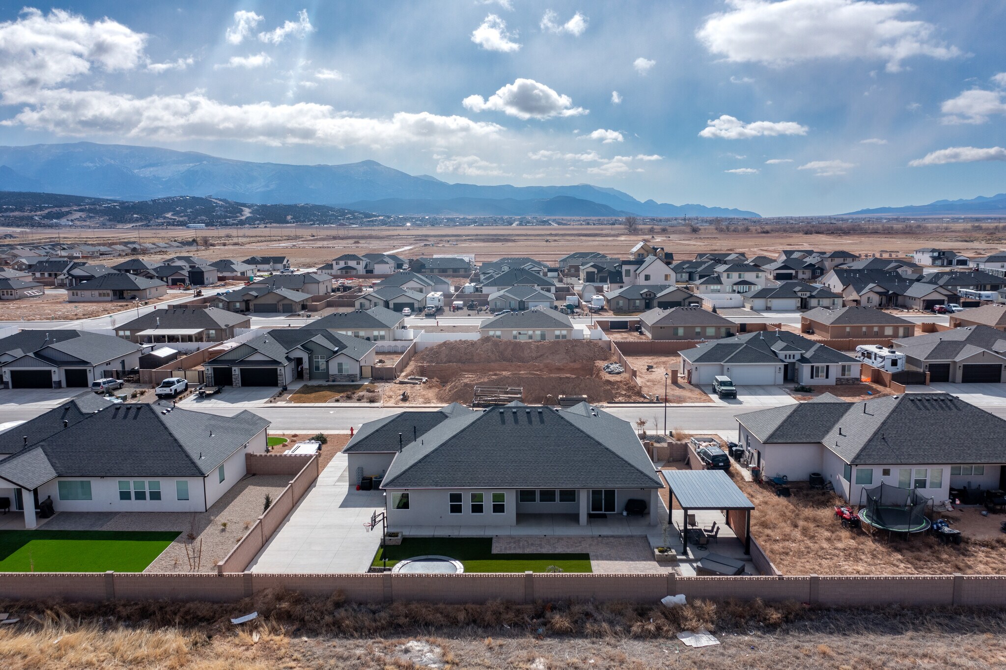 Building Photo - 4420 W 300 N