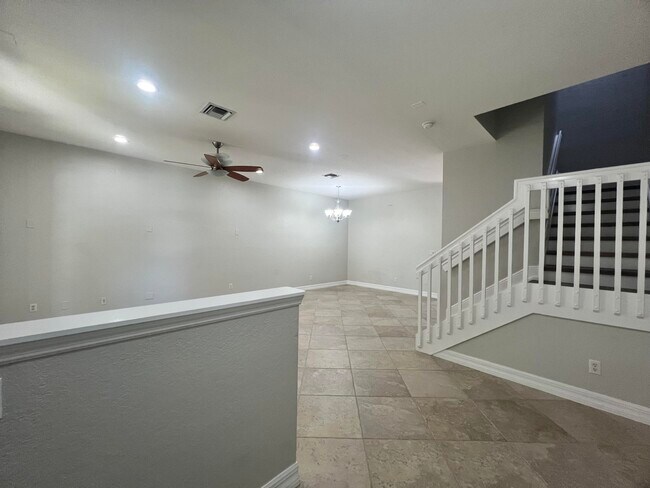 Building Photo - 135 Midleton Way