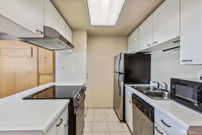 Building Photo - 201 Harrison St