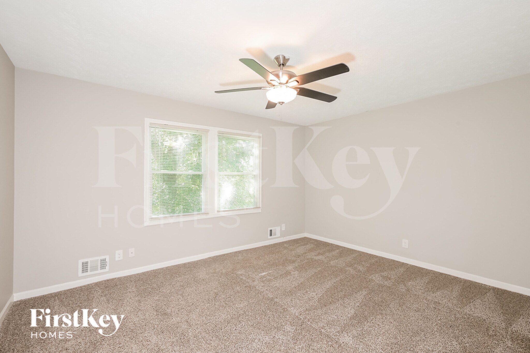 Building Photo - 939 Ray Dr