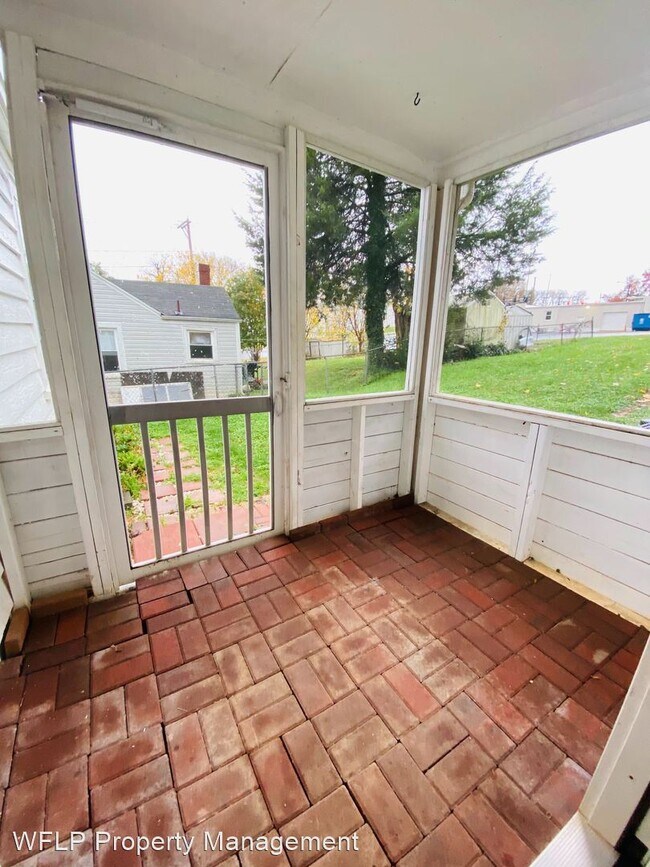 Building Photo - 2 br, 1 bath House - 2021 Rose Ln