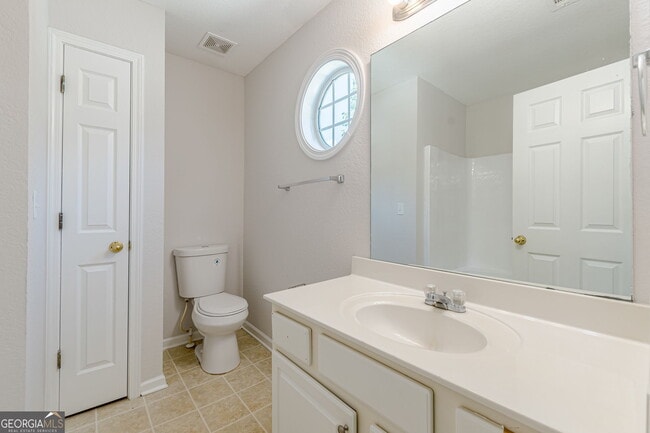 Building Photo - 274 Brookview Dr