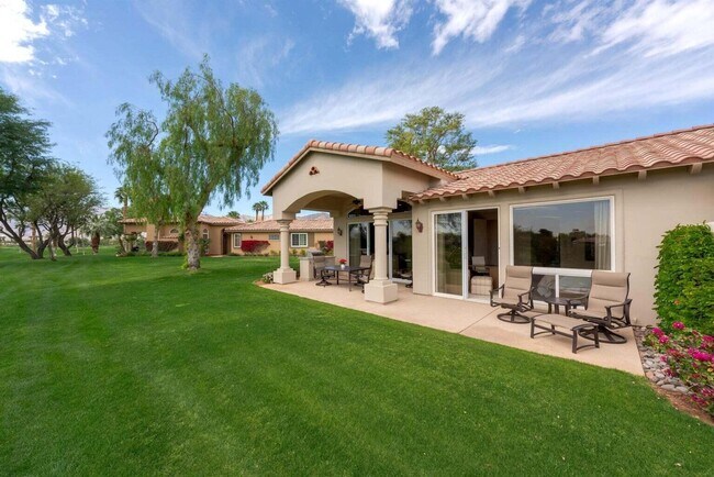 Building Photo - 48470 Casita Dr