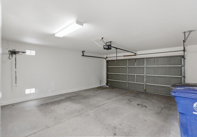 Building Photo - 21858 E Puesta Del Sol