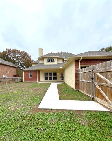 Building Photo - 705 Pine Lakes Dr