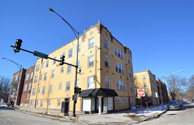 Building Photo - 4412 N Rockwell St