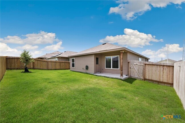 Building Photo - 529 Havarti Wy