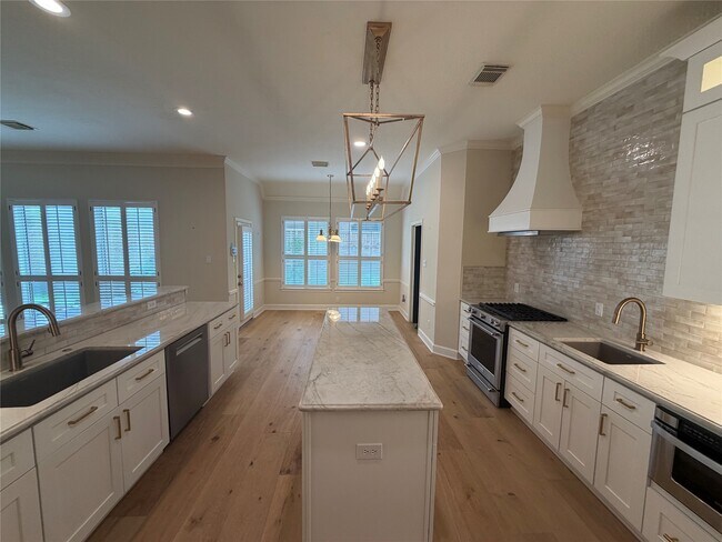Building Photo - 13722 Aspen Cove Dr