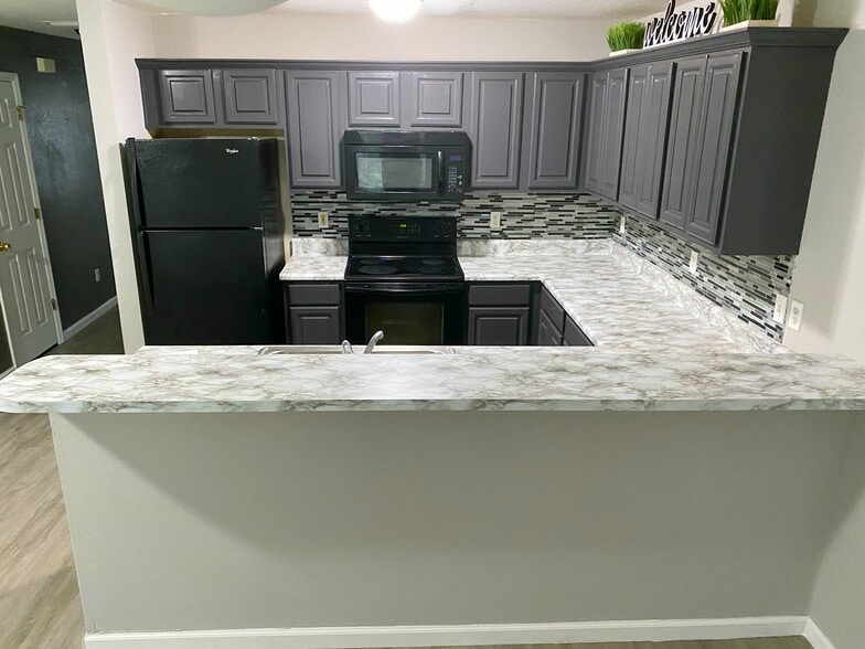 kitchen - 1308 McCaskill Ave