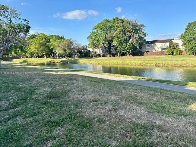 Building Photo - 10581 SW 155th Ct