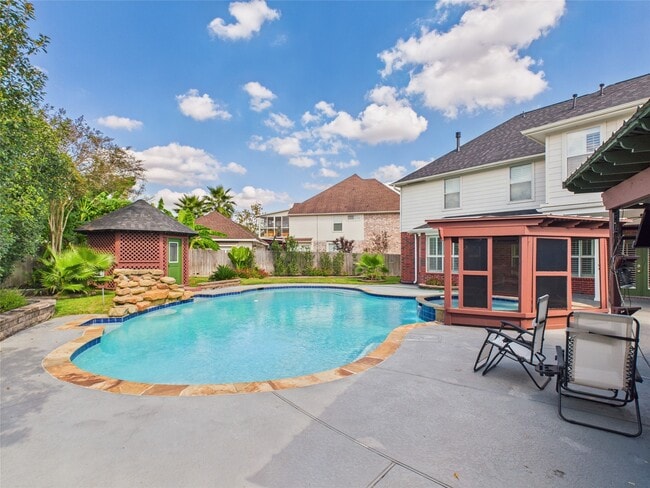 Building Photo - 5810 Parkdale Ct