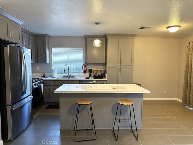 Building Photo - 1462 Nutmey Ln