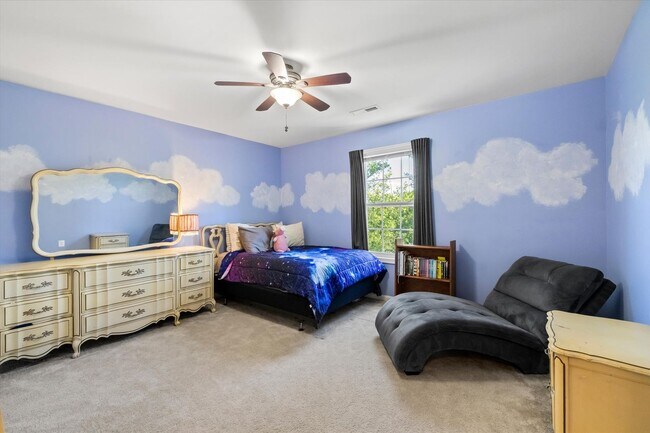 Building Photo - Gorgeous 5 Bed 3.5 Bathroom in Stafford, VA