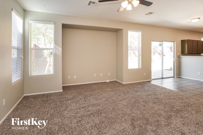 Building Photo - 10221 Kermode Ct