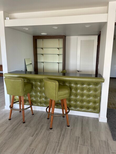 Wet Bar - 6052 Pat Ave