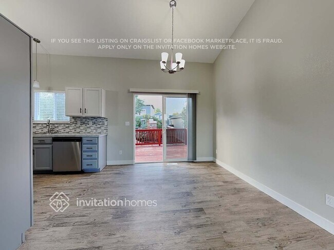 Building Photo - 616 Scotch Pine Dr