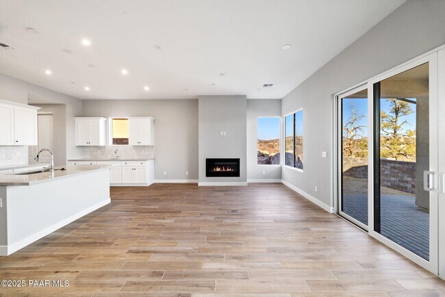 Building Photo - 1308 Rockwood Dr