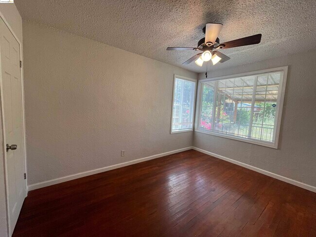 Building Photo - 73 Alvarado Ave